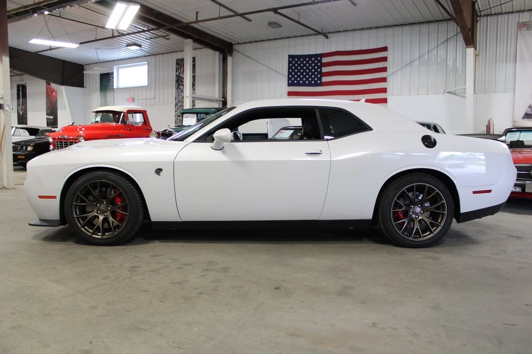 2015 Dodge Challenger SRT Hellcat 3rd Gen - Image 3 of 12
