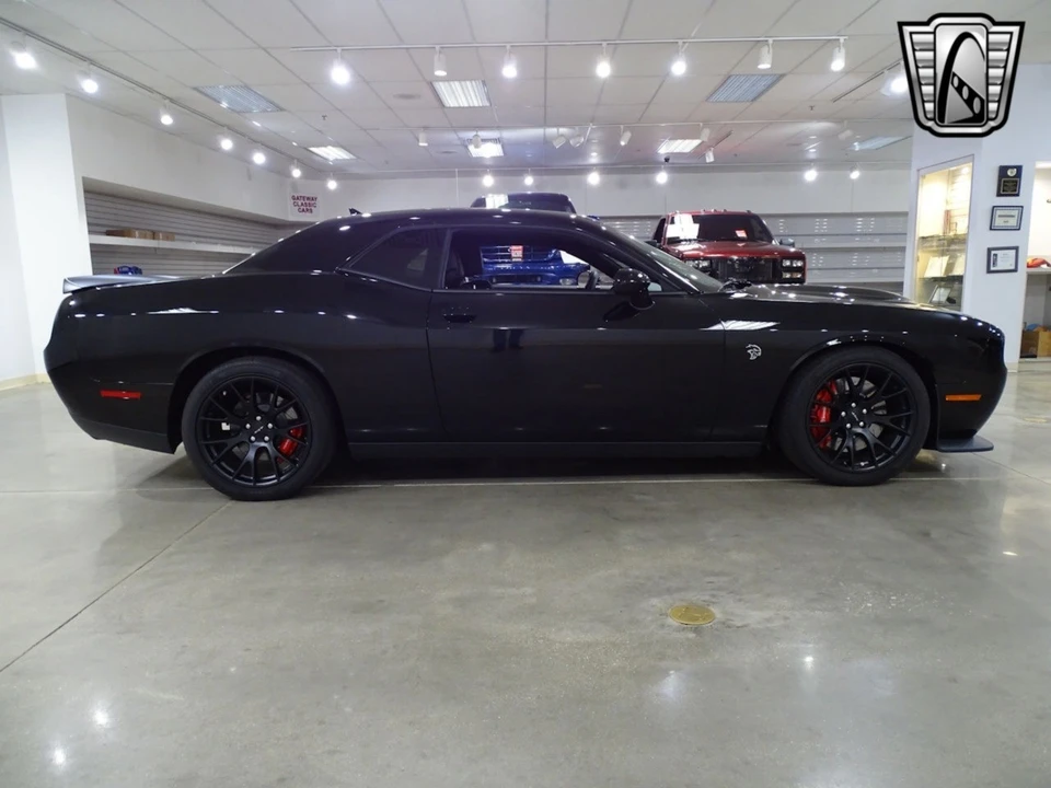 2015 Dodge Challenger SRT Hellcat 3rd Gen - Image 9 of 12