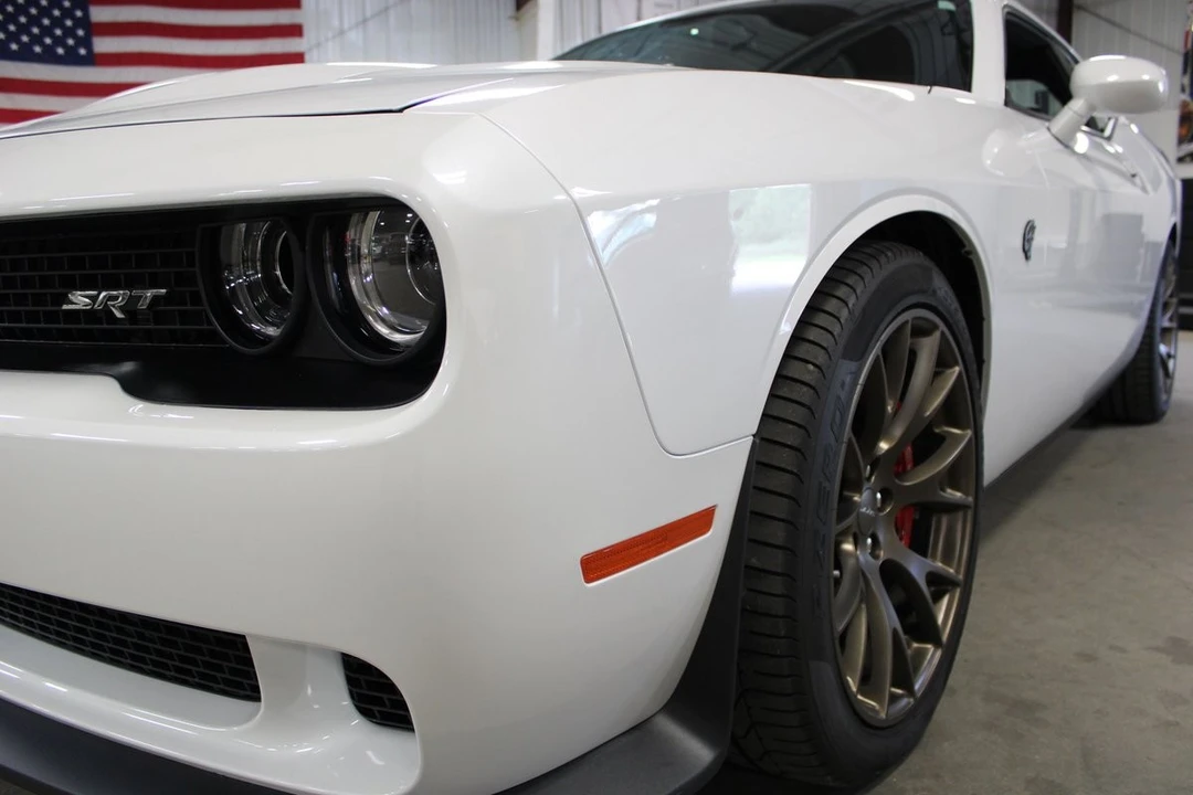 2015 Dodge Challenger SRT Hellcat 3rd Gen - Image 11 of 12
