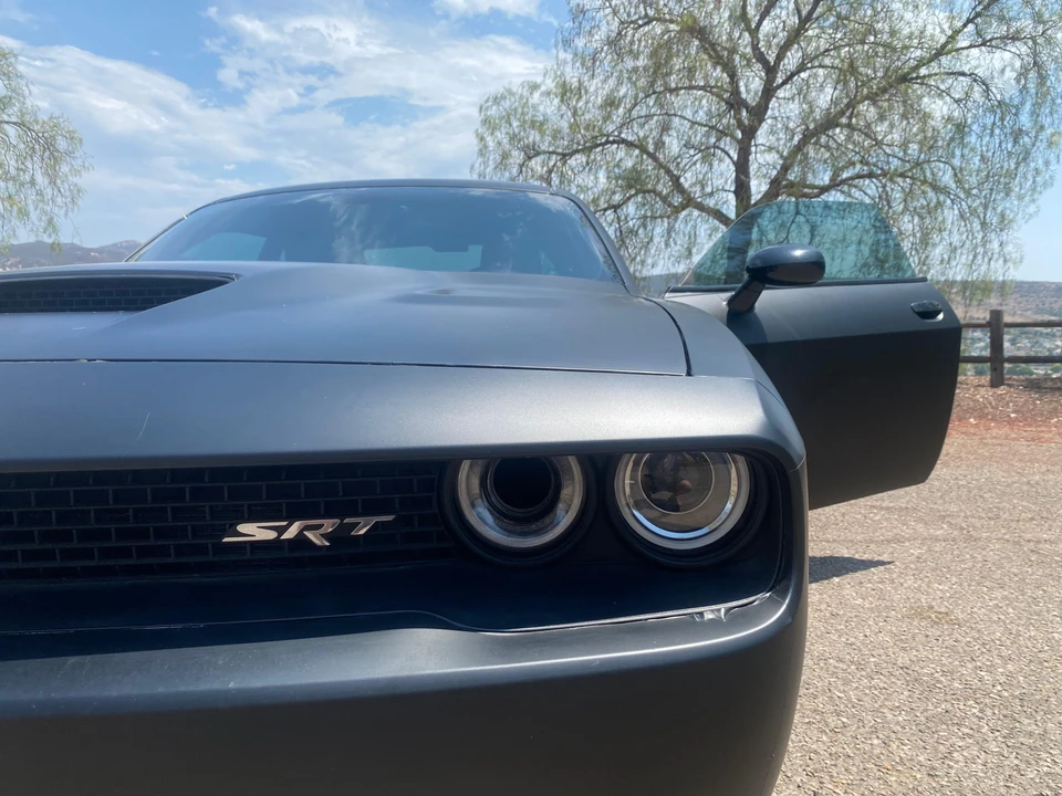 2015 Dodge Challenger SRT Hellcat 3rd Gen - Image 16 of 31