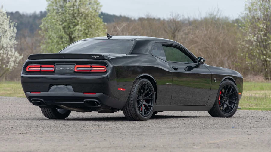 2015 Dodge Challenger SRT Hellcat 3rd Gen - Image 3 of 26
