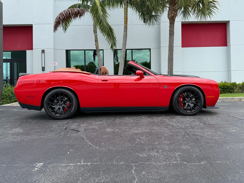 2015 Dodge Challenger SRT Hellcat 3rd Gen - Image 3 of 21