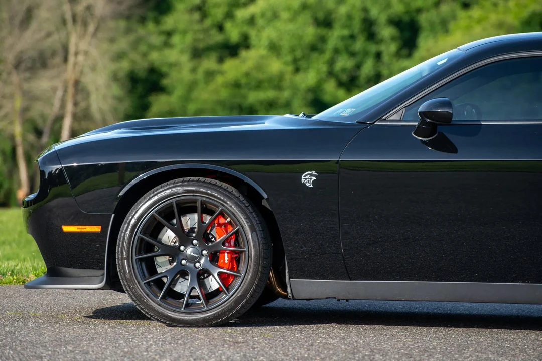 2015 Dodge Challenger SRT Hellcat 3rd Gen - Image 24 of 31