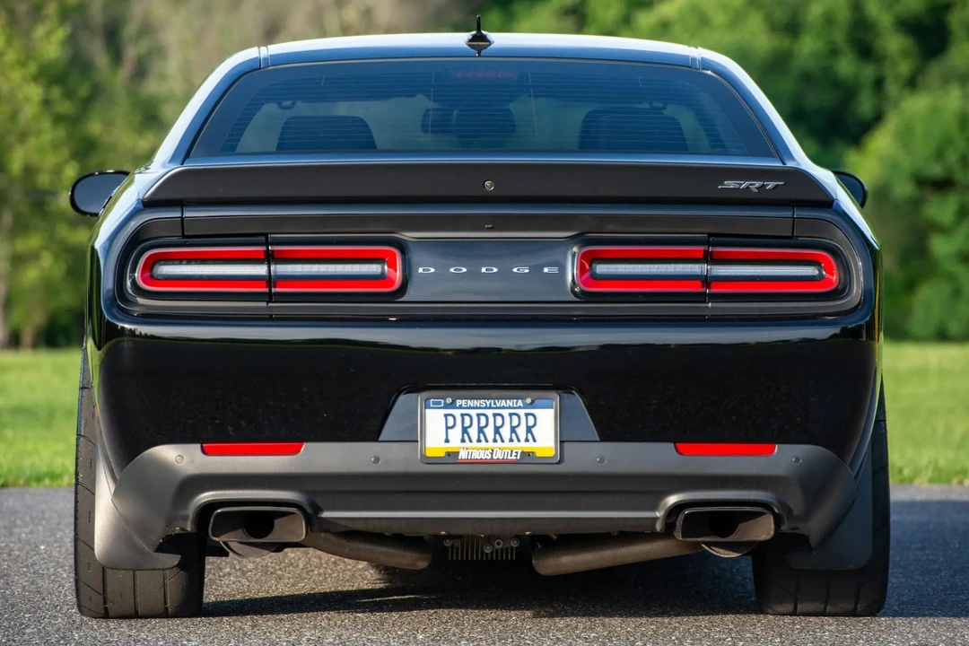 2015 Dodge Challenger SRT Hellcat 3rd Gen - Image 5 of 31