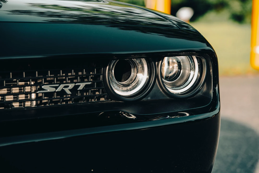 2015 Dodge Challenger SRT Hellcat 3rd Gen - Image 16 of 31