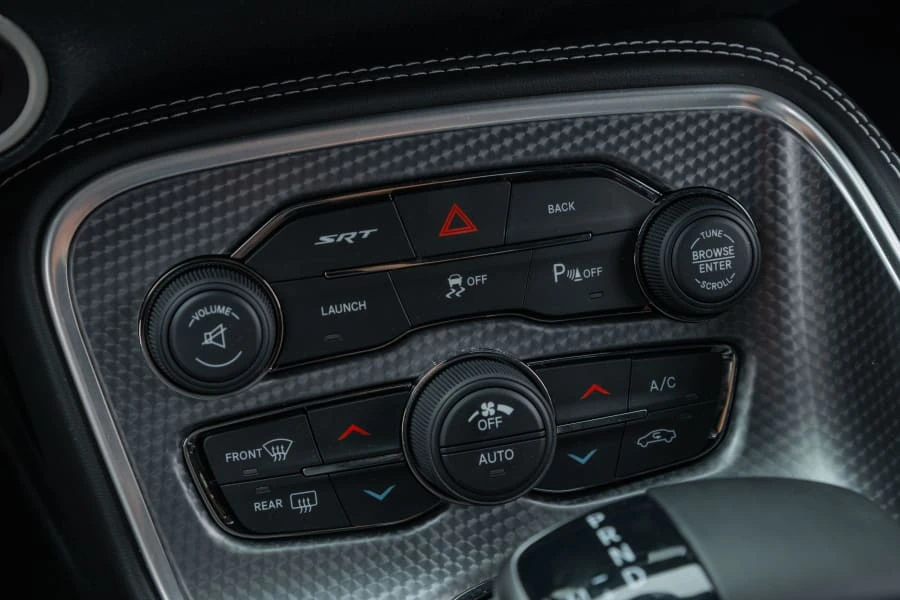 2015 Dodge Challenger SRT Hellcat 3rd Gen - Image 24 of 31