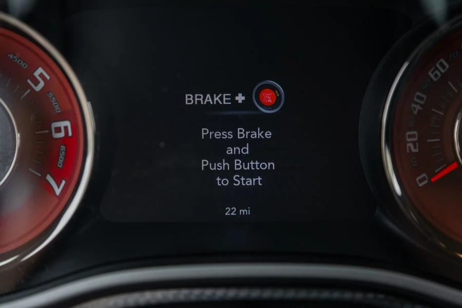 2015 Dodge Challenger SRT Hellcat 3rd Gen - Image 25 of 31
