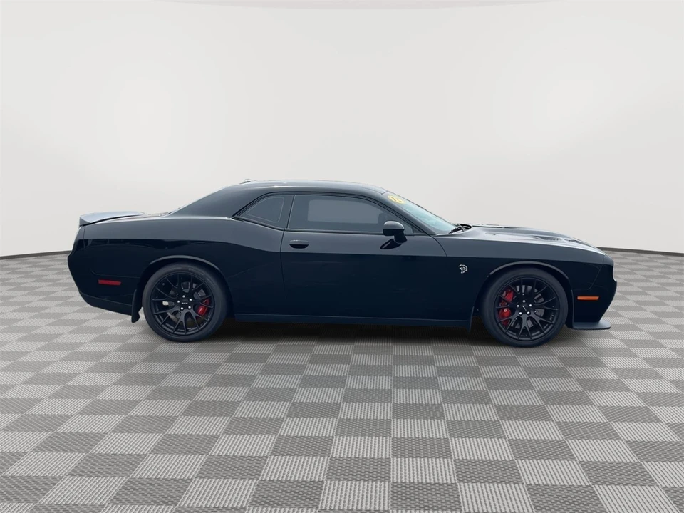 2015 Dodge Challenger SRT Hellcat 3rd Gen - Image 4 of 31
