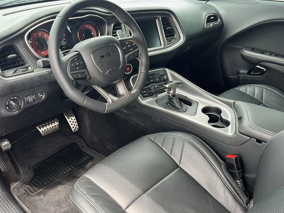 2015 Dodge Challenger SRT Hellcat 3rd Gen - Image 17 of 31