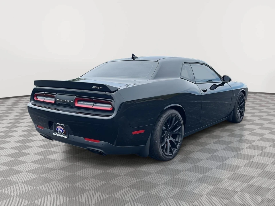 2015 Dodge Challenger SRT Hellcat 3rd Gen - Image 5 of 31
