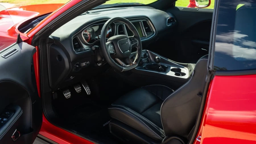 2015 Dodge Challenger SRT Hellcat 3rd Gen - Image 4 of 12