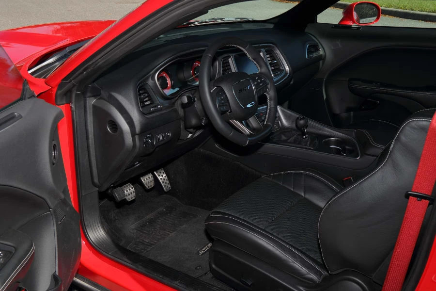 2015 Dodge Challenger SRT Hellcat 3rd Gen - Image 24 of 31