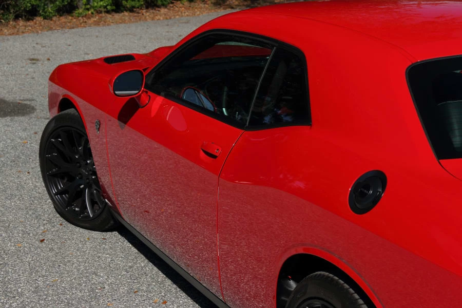 2015 Dodge Challenger SRT Hellcat 3rd Gen - Image 16 of 31
