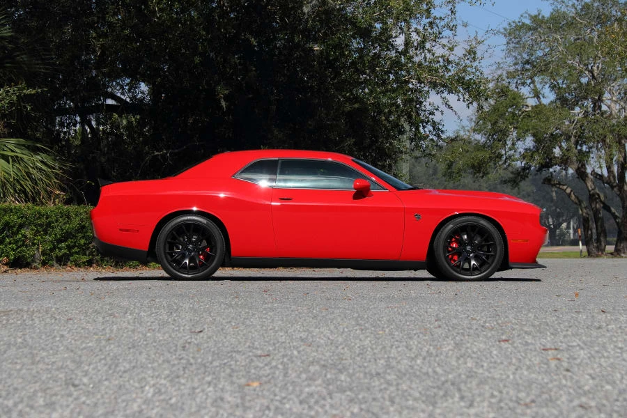 2015 Dodge Challenger SRT Hellcat 3rd Gen - Image 7 of 31
