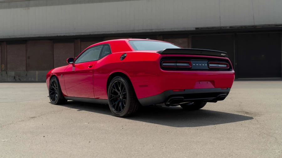 2015 Dodge Challenger SRT Hellcat 3rd Gen - Image 9 of 31