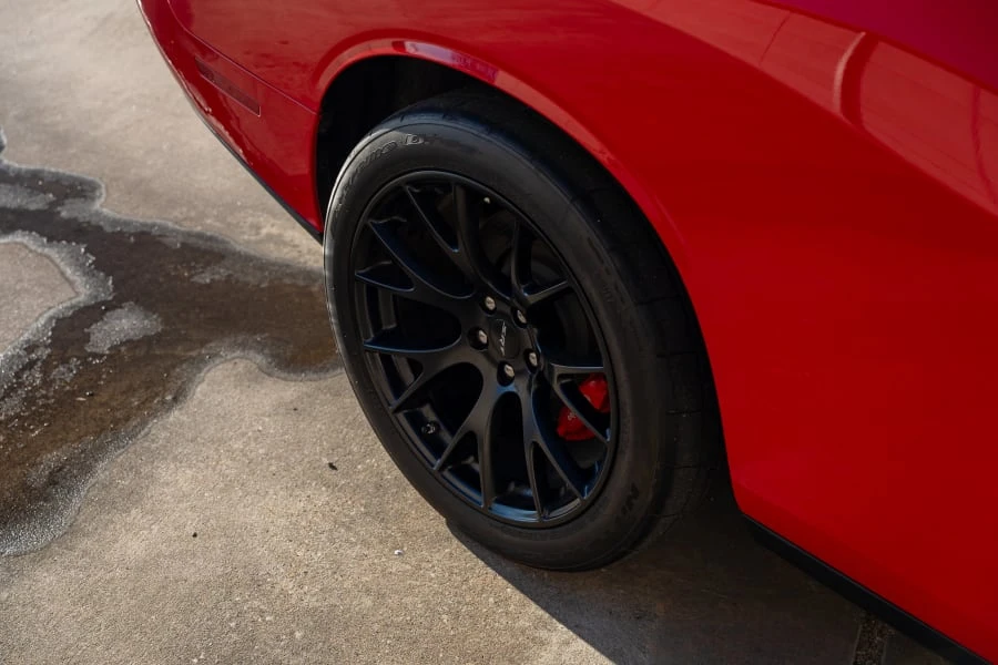 2015 Dodge Challenger SRT Hellcat 3rd Gen - Image 19 of 30
