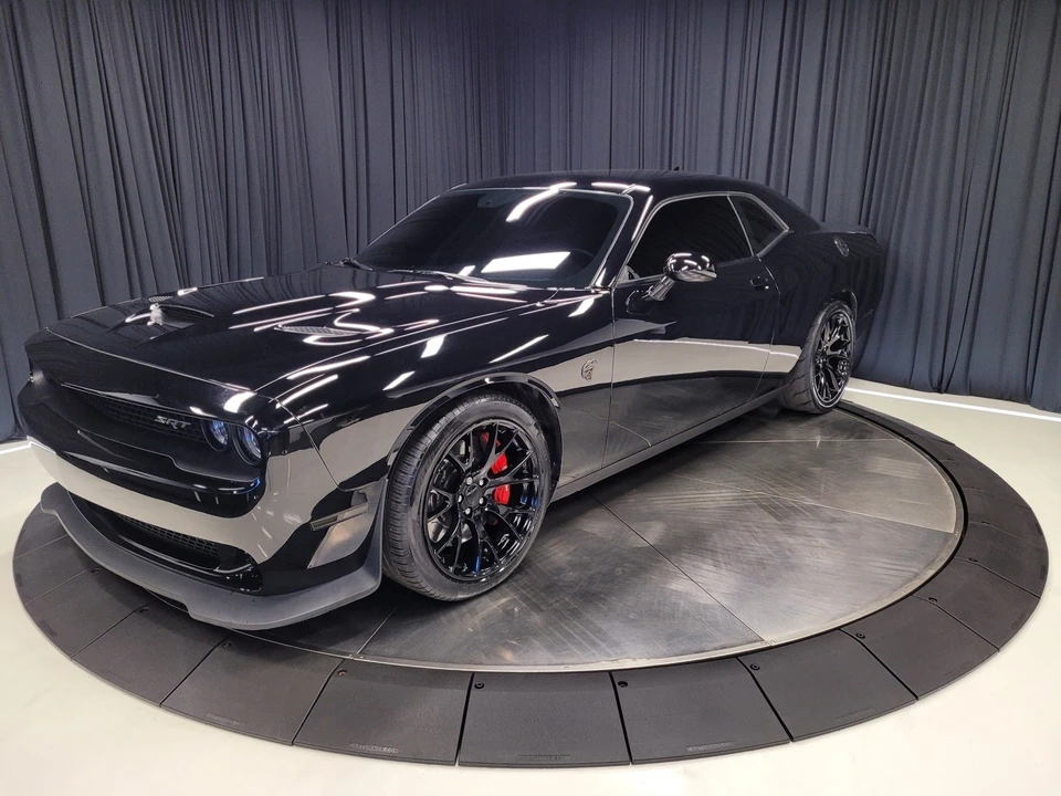2015 Dodge Challenger SRT Hellcat 3rd Gen - Image 7 of 12