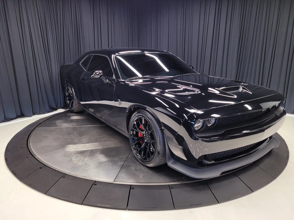 2015 Dodge Challenger SRT Hellcat 3rd Gen - Image 4 of 12