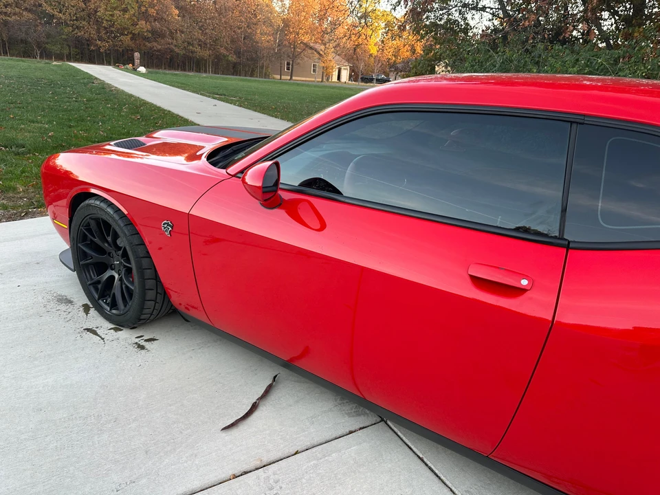 2015 Dodge Challenger SRT Hellcat 3rd Gen - Image 21 of 30