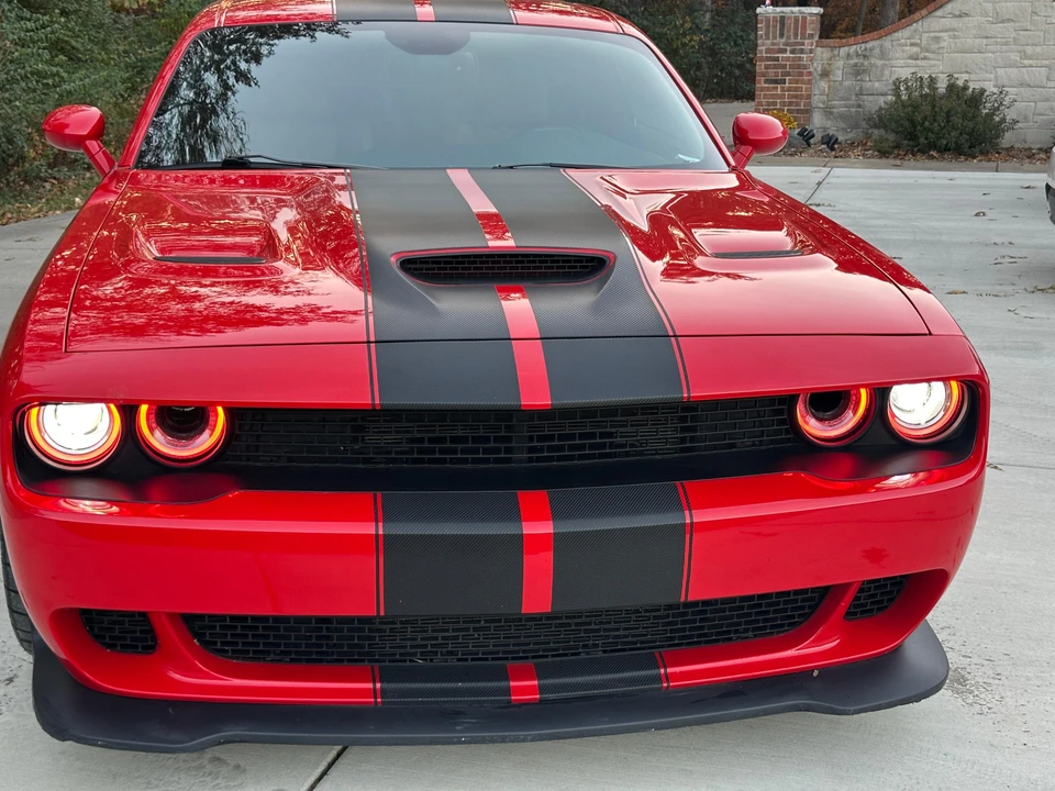 2015 Dodge Challenger SRT Hellcat 3rd Gen - Image 13 of 30