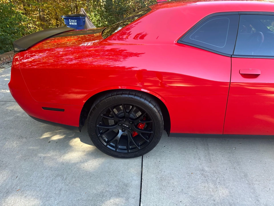 2015 Dodge Challenger SRT Hellcat 3rd Gen - Image 28 of 30