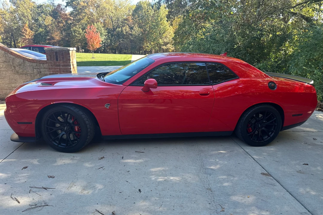 2015 Dodge Challenger SRT Hellcat 3rd Gen - Image 3 of 30