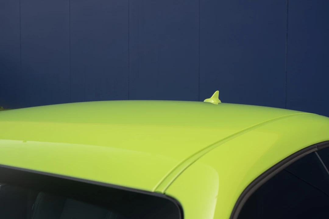 2015 Dodge Challenger SRT Hellcat 3rd Gen - Image 21 of 31