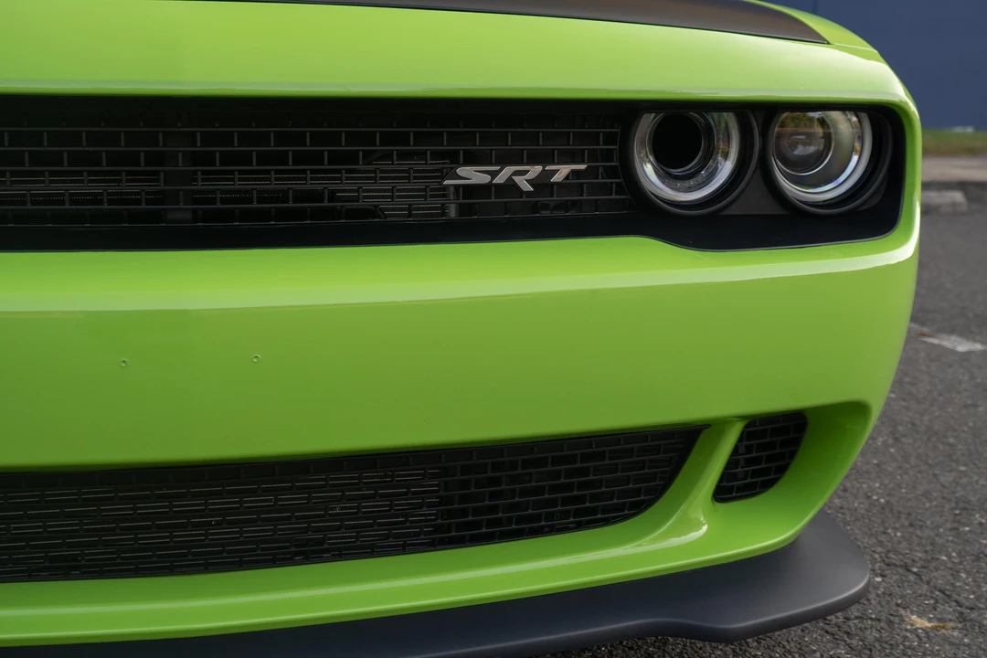 2015 Dodge Challenger SRT Hellcat 3rd Gen - Image 13 of 31