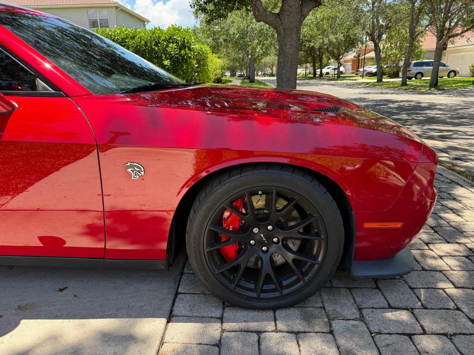 2015 Dodge Challenger SRT Hellcat 3rd Gen - Image 12 of 31