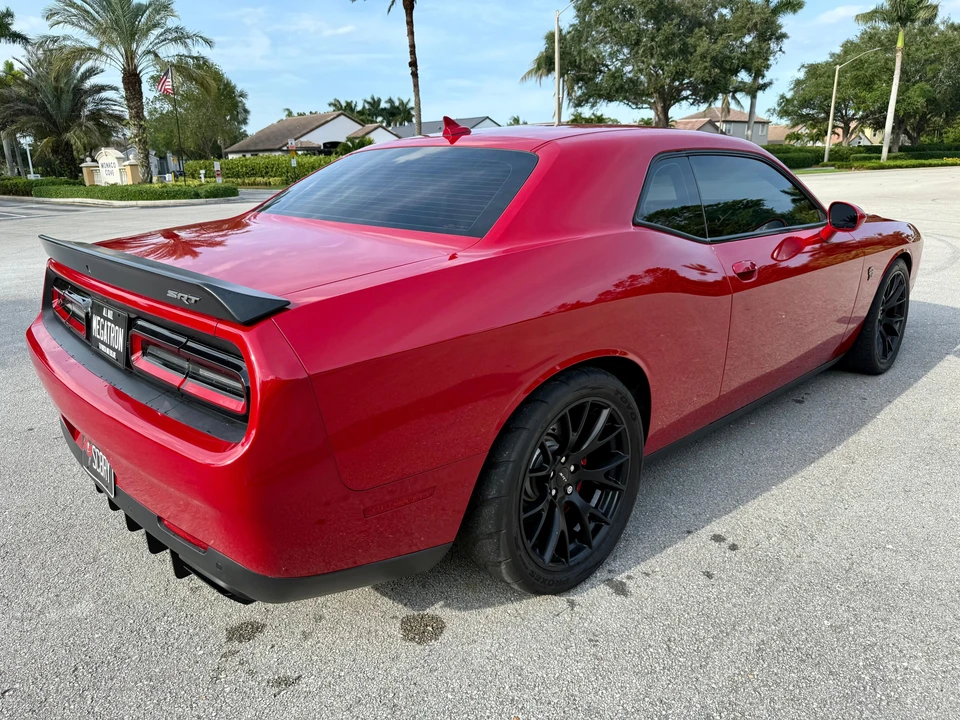 2015 Dodge Challenger SRT Hellcat 3rd Gen - Image 7 of 31