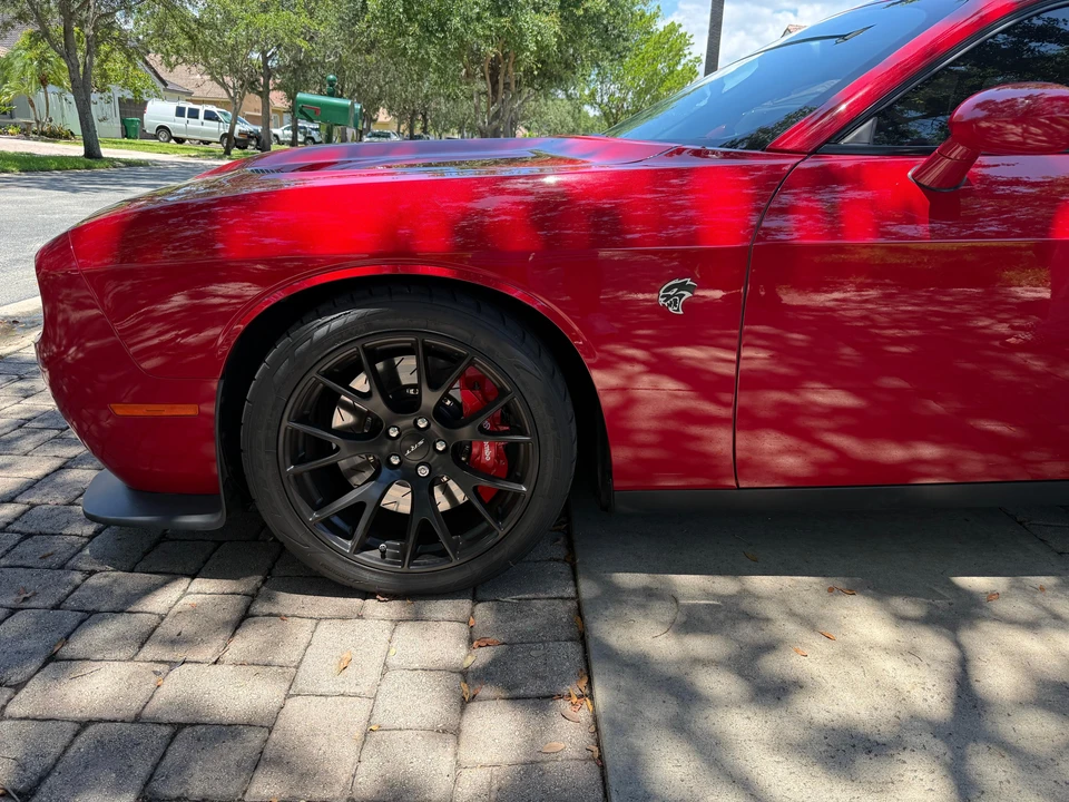 2015 Dodge Challenger SRT Hellcat 3rd Gen - Image 9 of 31