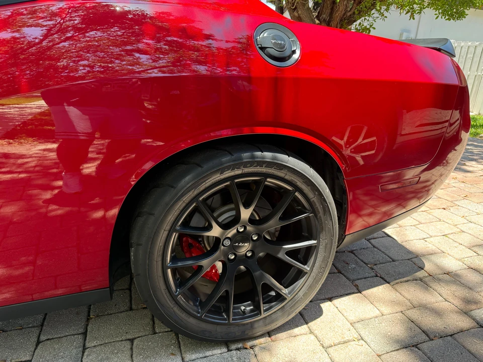 2015 Dodge Challenger SRT Hellcat 3rd Gen - Image 10 of 31