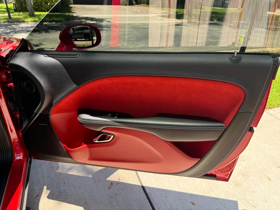 2015 Dodge Challenger SRT Hellcat 3rd Gen - Image 28 of 31