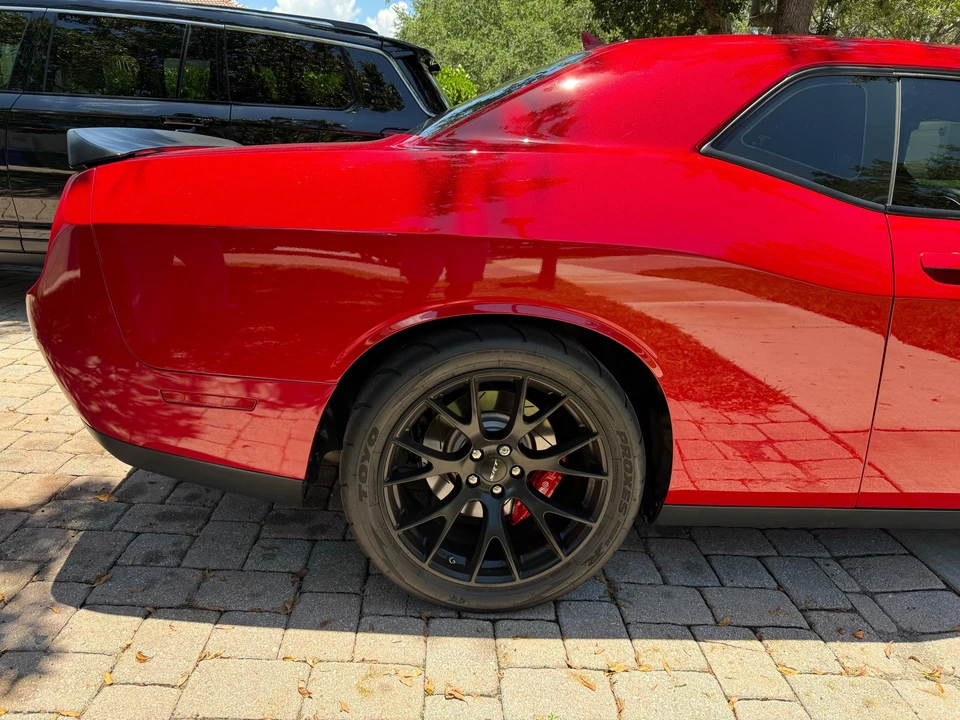 2015 Dodge Challenger SRT Hellcat 3rd Gen - Image 11 of 31