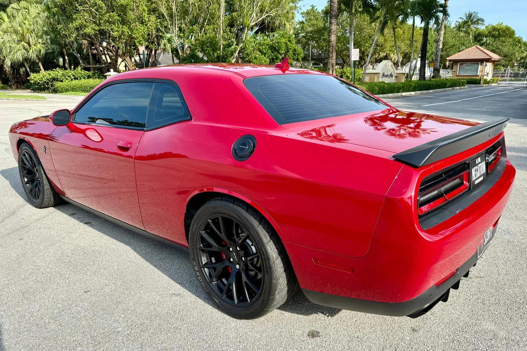 2015 Dodge Challenger SRT Hellcat 3rd Gen - Image 4 of 31