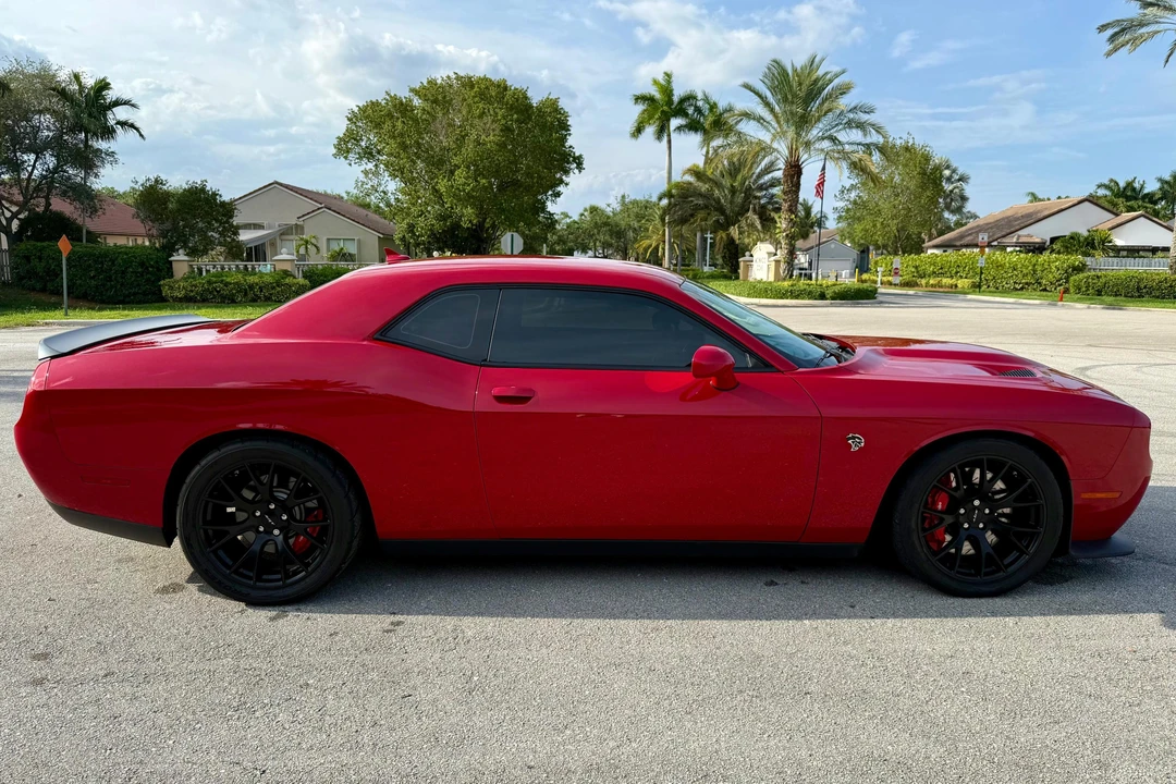 2015 Dodge Challenger SRT Hellcat 3rd Gen - Image 3 of 31