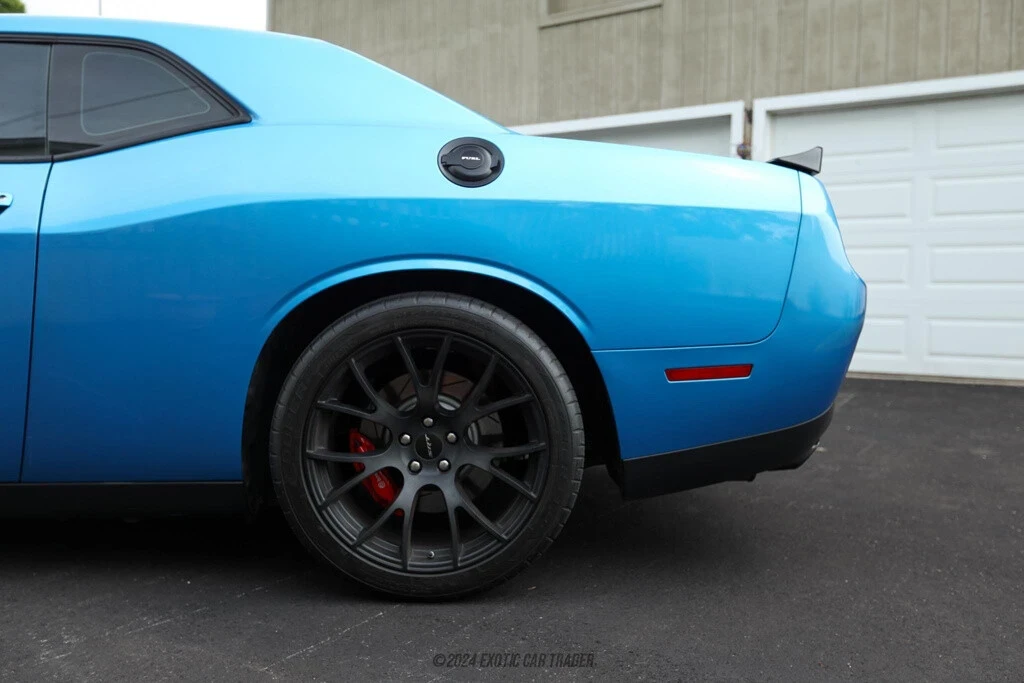 2015 Dodge Challenger SRT Hellcat 3rd Gen - Image 5 of 12