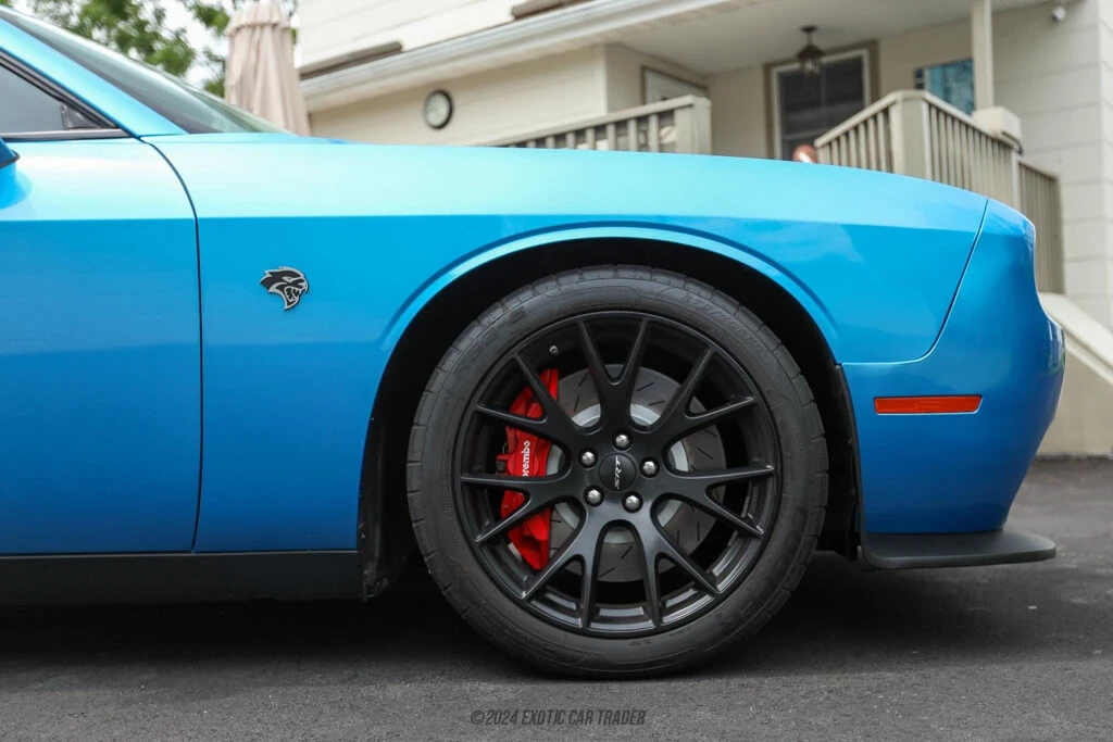 2015 Dodge Challenger SRT Hellcat 3rd Gen - Image 11 of 12