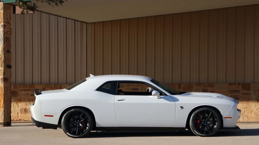 2015 Dodge Challenger SRT Hellcat 3rd Gen - Image 8 of 12