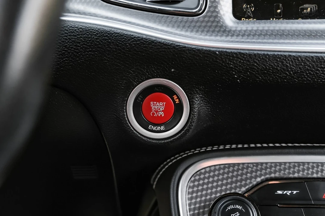 2015 Dodge Challenger SRT Hellcat 3rd Gen - Image 18 of 21
