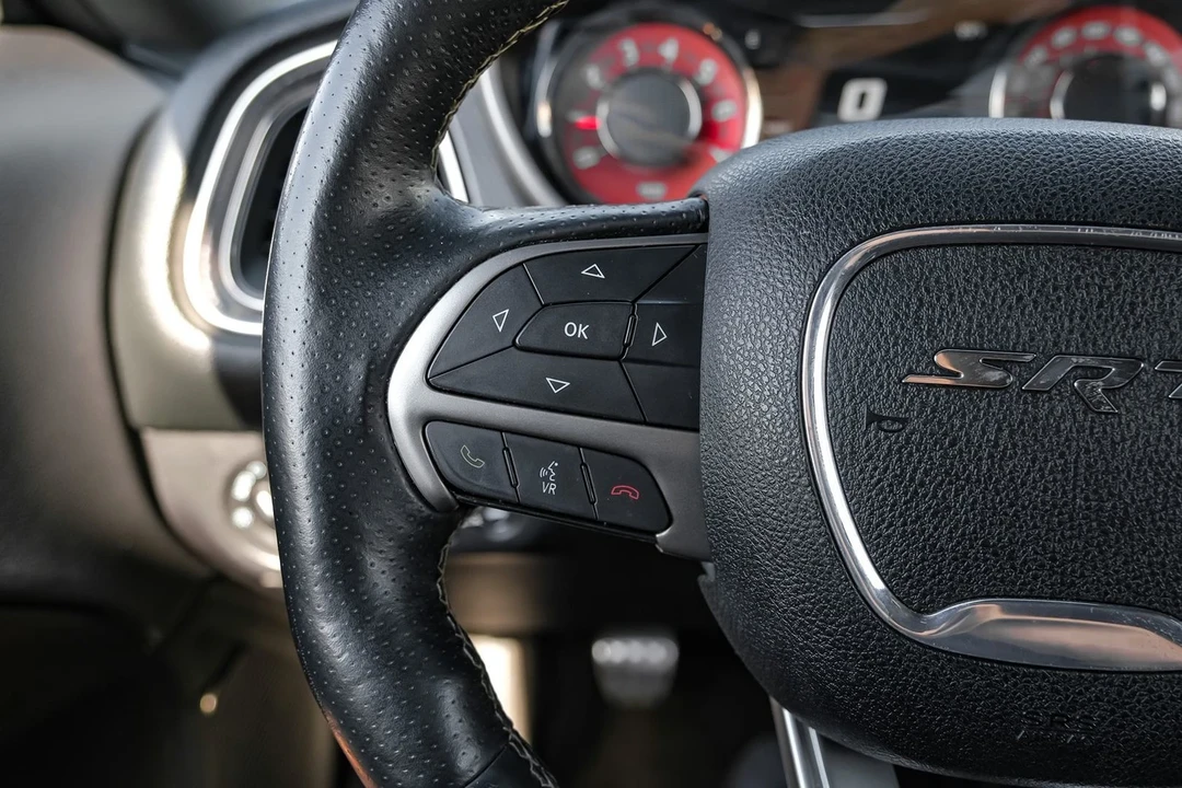 2015 Dodge Challenger SRT Hellcat 3rd Gen - Image 14 of 21