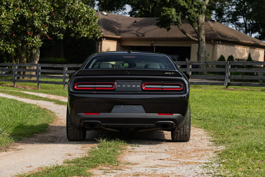 2015 Dodge Challenger SRT Hellcat 3rd Gen - Image 5 of 31