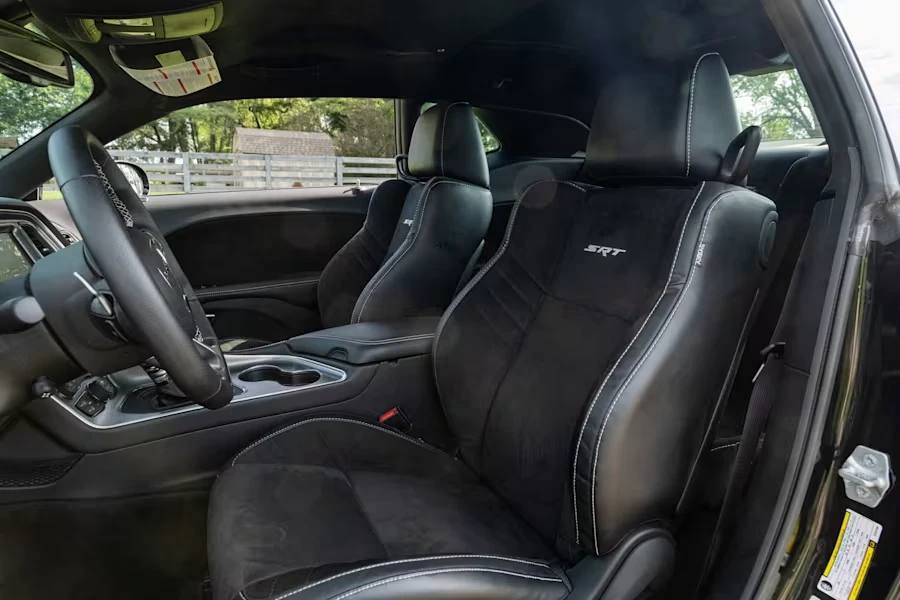 2015 Dodge Challenger SRT Hellcat 3rd Gen - Image 28 of 31
