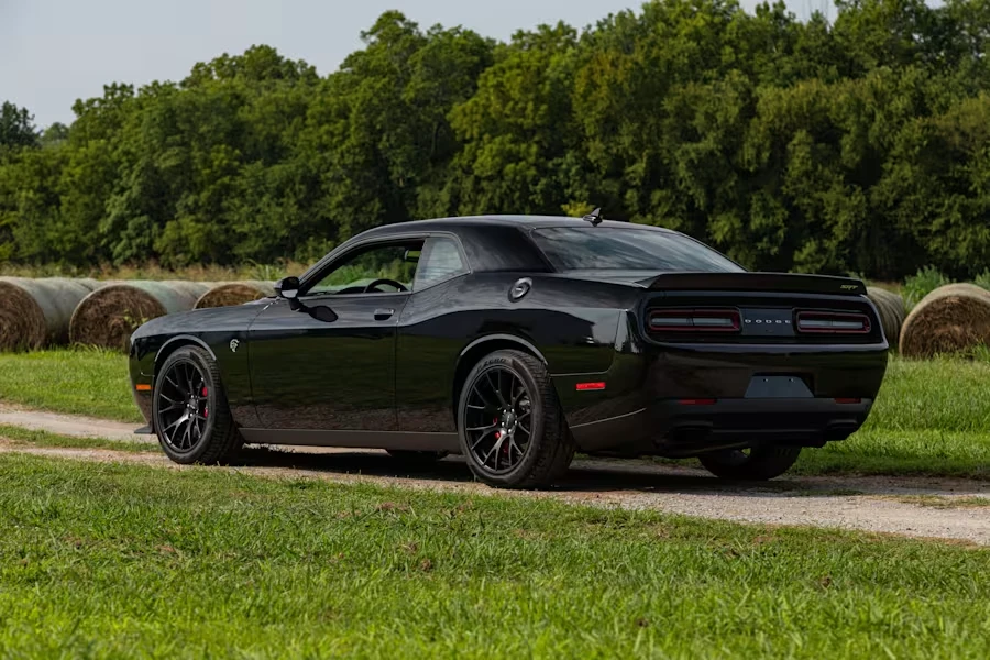 2015 Dodge Challenger SRT Hellcat 3rd Gen - Image 18 of 31