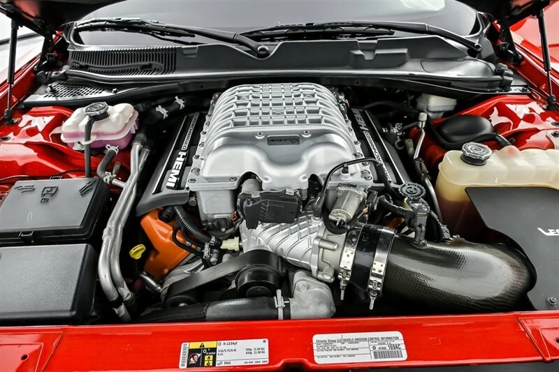 2015 Dodge Challenger SRT Hellcat 3rd Gen - Image 16 of 21