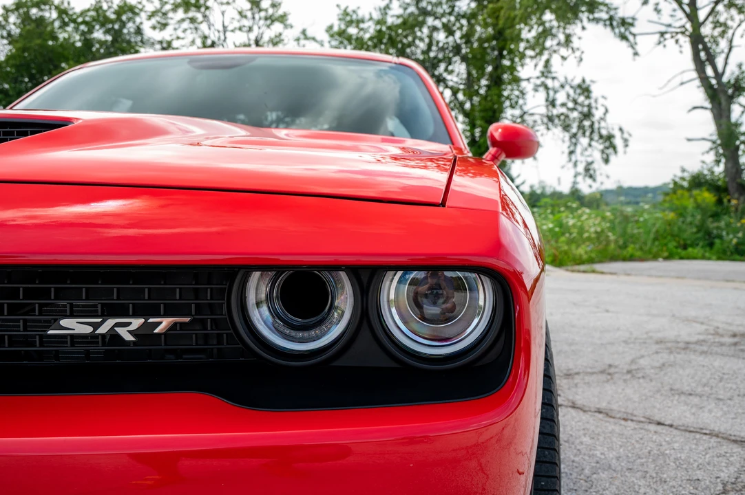 2015 Dodge Challenger SRT Hellcat 3rd Gen - Image 15 of 31