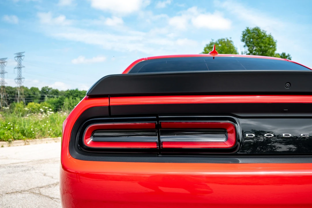 2015 Dodge Challenger SRT Hellcat 3rd Gen - Image 27 of 31