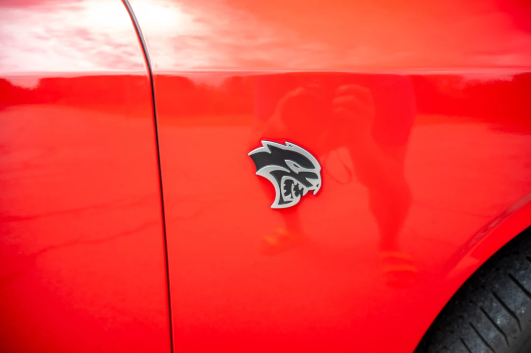 2015 Dodge Challenger SRT Hellcat 3rd Gen - Image 22 of 31