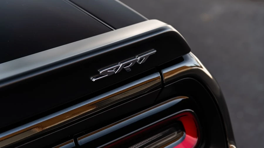 2015 Dodge Challenger SRT Hellcat 3rd Gen - Image 9 of 24