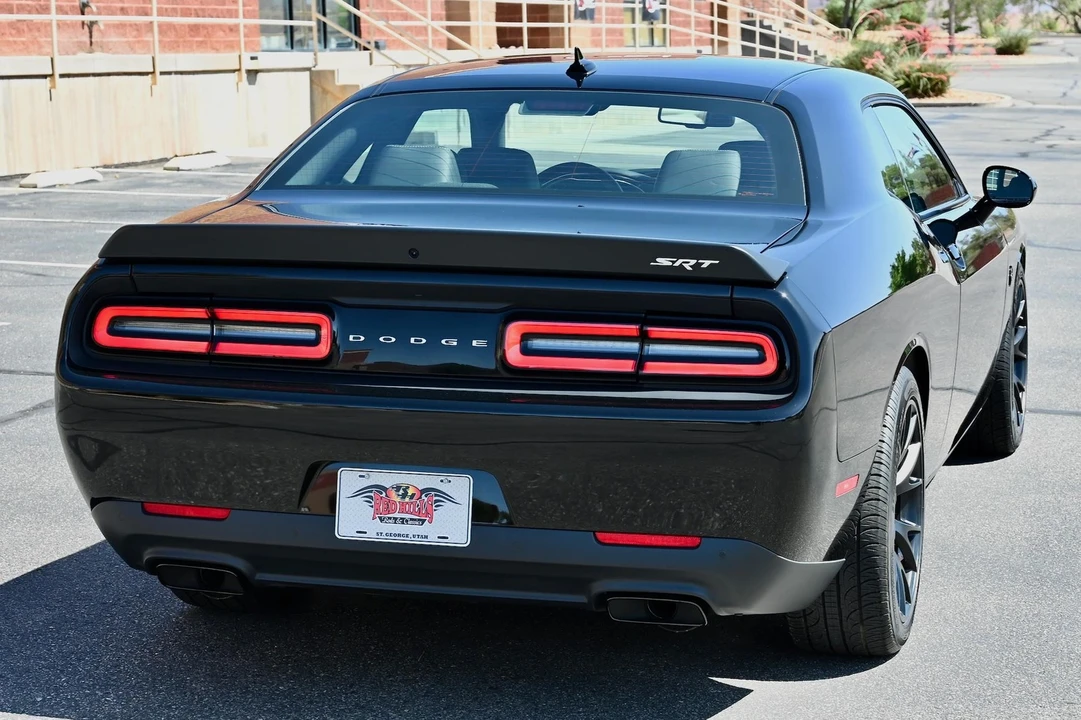 2015 Dodge Challenger SRT Hellcat 3rd Gen - Image 13 of 21